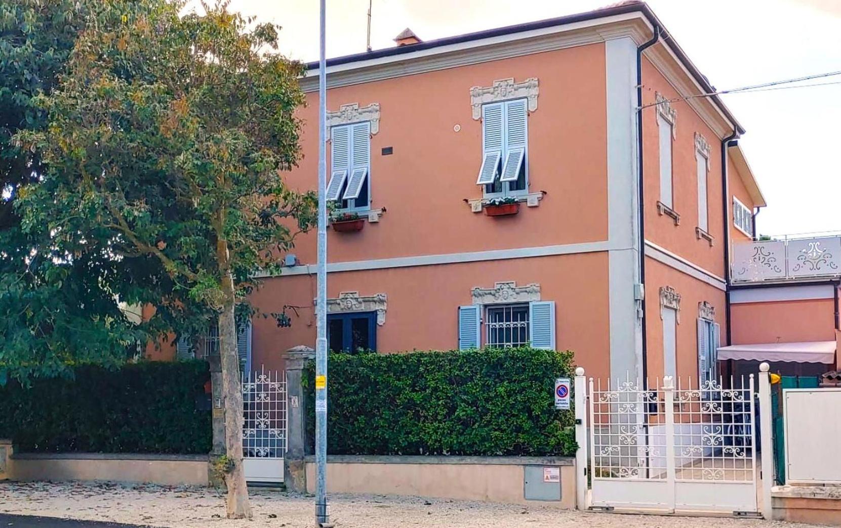 Villa Liberty B&B Фано Екстер'єр фото
