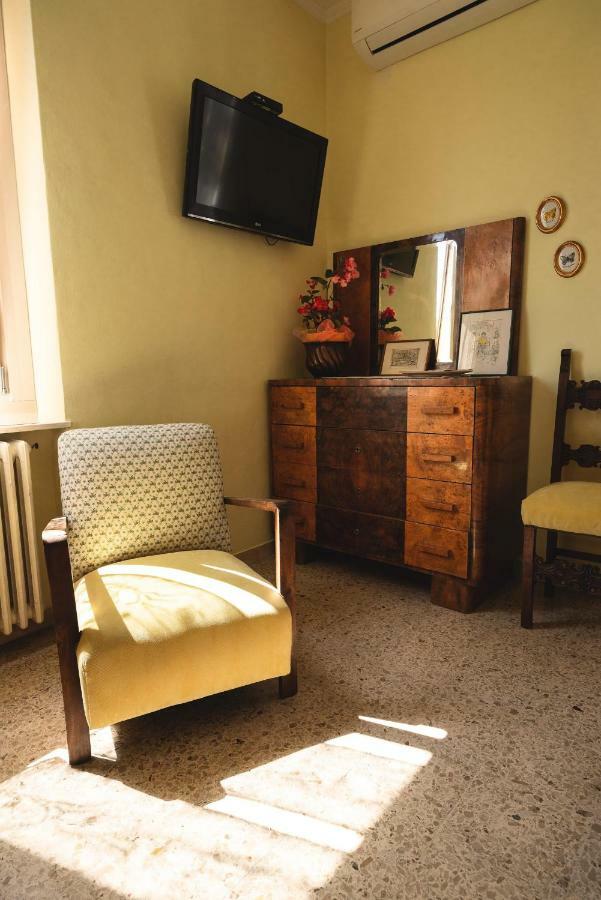 Villa Liberty B&B Фано Екстер'єр фото
