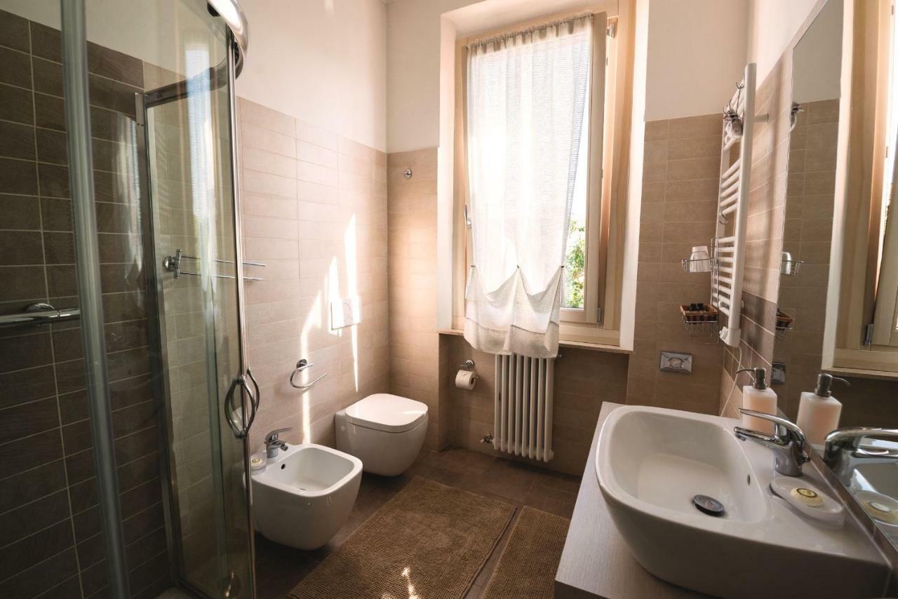 Villa Liberty B&B Фано Екстер'єр фото