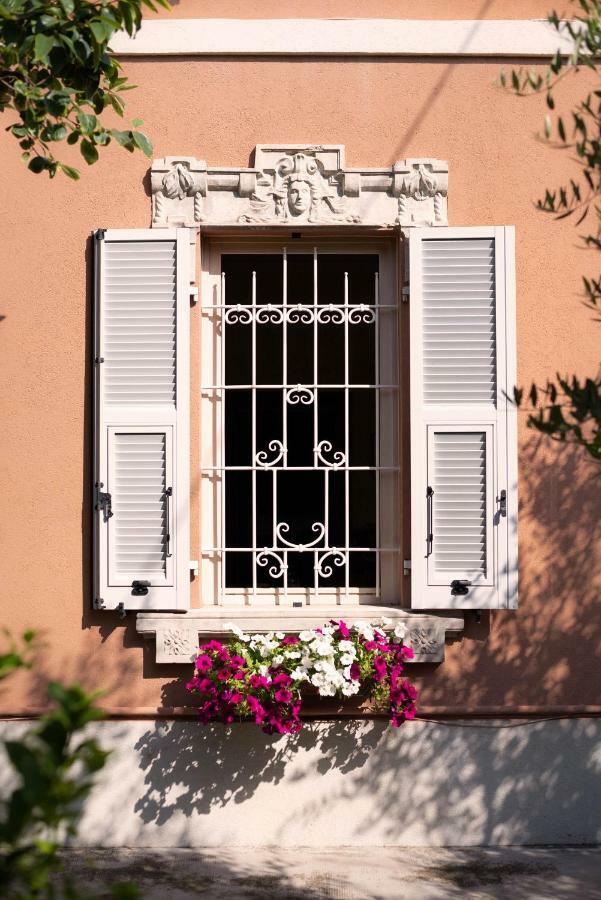 Villa Liberty B&B Фано Екстер'єр фото